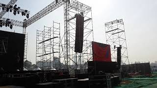 The martin garrix live set in mumbai making today..(2)