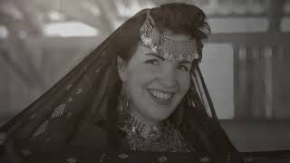 Sheyla / Golden Era inspiration with Egyptian folklore motive