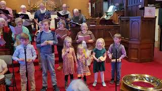 Kids Choir and Adult Choir combine to perform a Ghanese worship song(1)