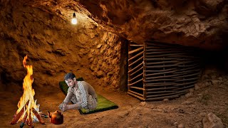 My Humble Home Inside a Rocky Cave and a Tasty Mushroom Omelette 😋