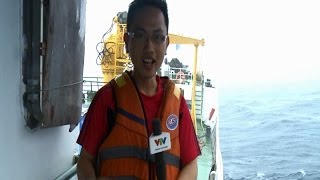 Cơn mưa biển mang mát lành đến Hoàng Sa