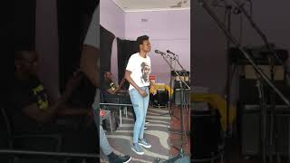 Selmor Mtukudzi- Seiko in rehearsal