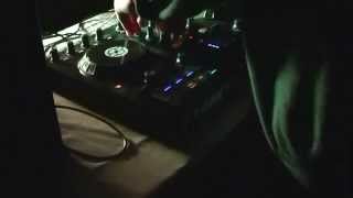 DJ TechTools Video Contest: Powerbash with Traktor 2.5