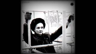 Ann Margaret Hogan // ft Gini Ball // Delirious Eyes