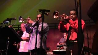 "What's Goin' On" Maxwell Project live at Hollywood Casino.