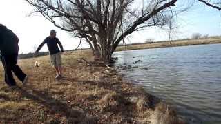 Fishing for Large Mouth Bass in the winter at private pond (TexasBassBros)
