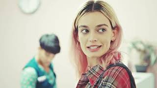 Emotional Otis an Meave-Sex education