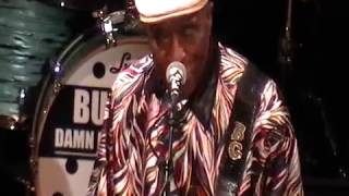 Buddy Guy medley Willie Dixon/Junior Wells Lowell MA 8/18/17