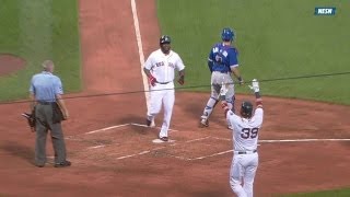 TOR@BOS: Nava knocks an RBI single off the Monster