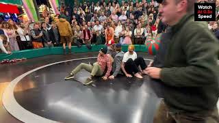 Gorgeous Girls Spin, Laugh & Fall on the Teufelsrad! Devil’s Wheel Oktoberfest Munich 2025 [4K]