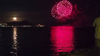 Royal Cosmetics Company 2023 Fireworks + Full Moon Rising Over Diamond Head from Magic Island