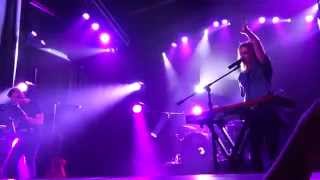 Broods "Pretty Thing" @ The Observatory (May 2014) Live HD