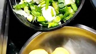 new recipe hare pyaaj ke patte ki jo khaye ungli chatt te rhe jai