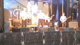 Cliff Richard & The Shadows - Move it (Young Ones Forever op Cityfest Veldhoven)