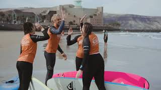 Surfen lernen im Pure Surfcamp Gran Canaria