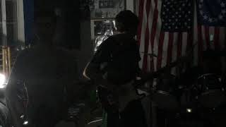 Leon Radical-Los Iluminados 2013