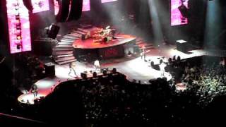 guns n roses montreal 27-01-2010 chinese democracy