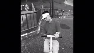 MI AMIGO ES MUY BRUTO 😑