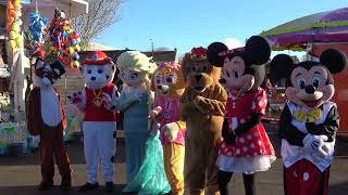 défilé des mascottes au marche noel Anor (4)
