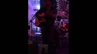 Theo Perry live  Help from my friends (cover) @ Cd102.5fm Big Room Bar