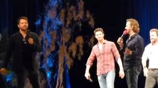 Minncon 2016 Misha sneaks on stage