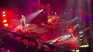 Simple Plan  - Addicted (LIVE)