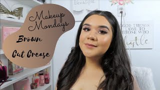 MAKEUP MONDAYS: BROWN CUT CREASE || Betsabe & Sarahy