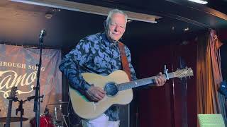 Tommy Emmanuel plays "Stay Close To Me". Cayamo 2023
