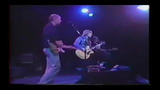 The Dave Edmunds Band Live at the Capitol Theatre - Passaic, New Jersey. The Sell Out Tour Of 1982