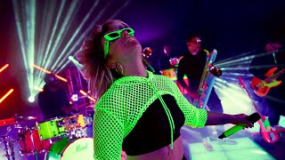 Glow Party Band: Turn Your Wedding Reception into a Concert Experience 💍✨