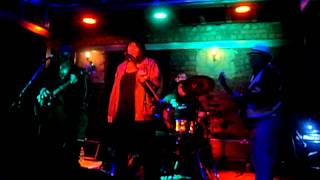 dem dur burrs JOHNNIE SQUIZZERCROW EXPEIRMENT  live at the eagle
