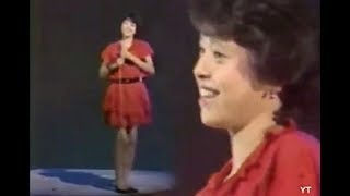 真鍋ちえみ (Chiemi Manabe) - ロマンティックしましょう /live 1982