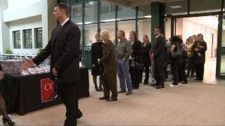Cook Viewing Draws Thousands from All Over the World