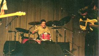 Inkwell Chemists   -    Hatchet     ( live @ ibrows Cafe Main St. Alhambra CA circa 1998 )