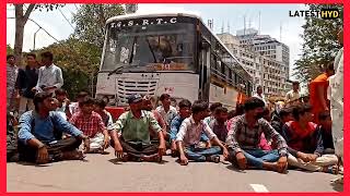 Nizam College students staged a protest on Nizam College Road in #Basheerbagh #latesthyd
