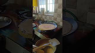 Desi kitchen  is live! Aaj ke lunch Mein Ham chilla banaa rahe hain