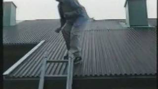 The Guy on the Roof (1996) (Killen på Taket) [Subtitled in English] - FilmProduktion Norrland (FPN)