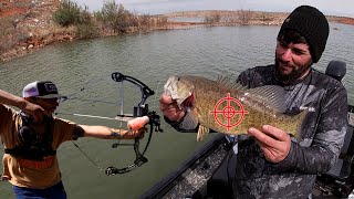 First Time Bow Fishing and BIG BASS!