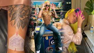 LA PERVERSA SORPRENDE A ALOFOKE CON UN TATUAJE DE SU PLATA FORMA LA CASA 🏡 