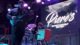 Aperture "Everlong" live in Piere's