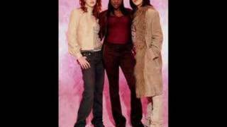 Sugababes - Sugababes On The Run