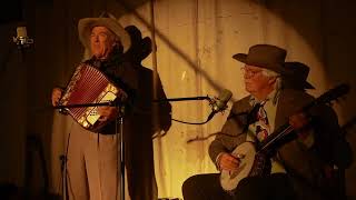 Sourdough Slim and Robert Armstrong - Old Faithful