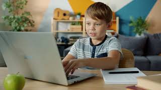 Live online language classes for kids and teenagers