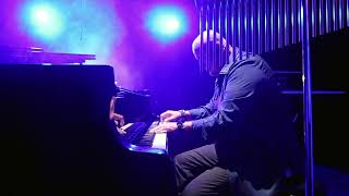Bhoemian rhapsody Live Piano Cover