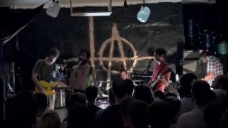+@ TITUS ANDRONICUS - "SUN SALUTATION"/"NO FUTURE PART V" (OFFICIAL LIVE VIDEO)