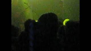 Lee Renaldo plays Hoxton - Club. The Mammoth