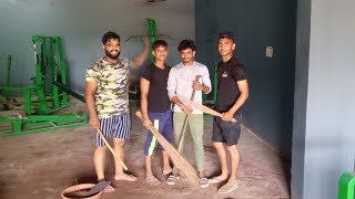 जिम मे सफ़ाई और मस्ती।। Gym m safai aur masti।।