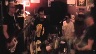 Quiggs live v12 space Allston punk