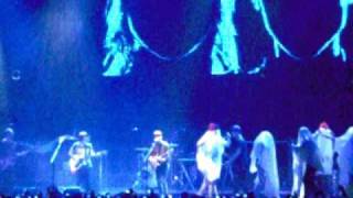Walking With A Ghost - Tegan and Sara [live]