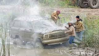 Mud Truck Blow Engine - Mud Drivers Mud Runner in Deep Bounty Mud hole